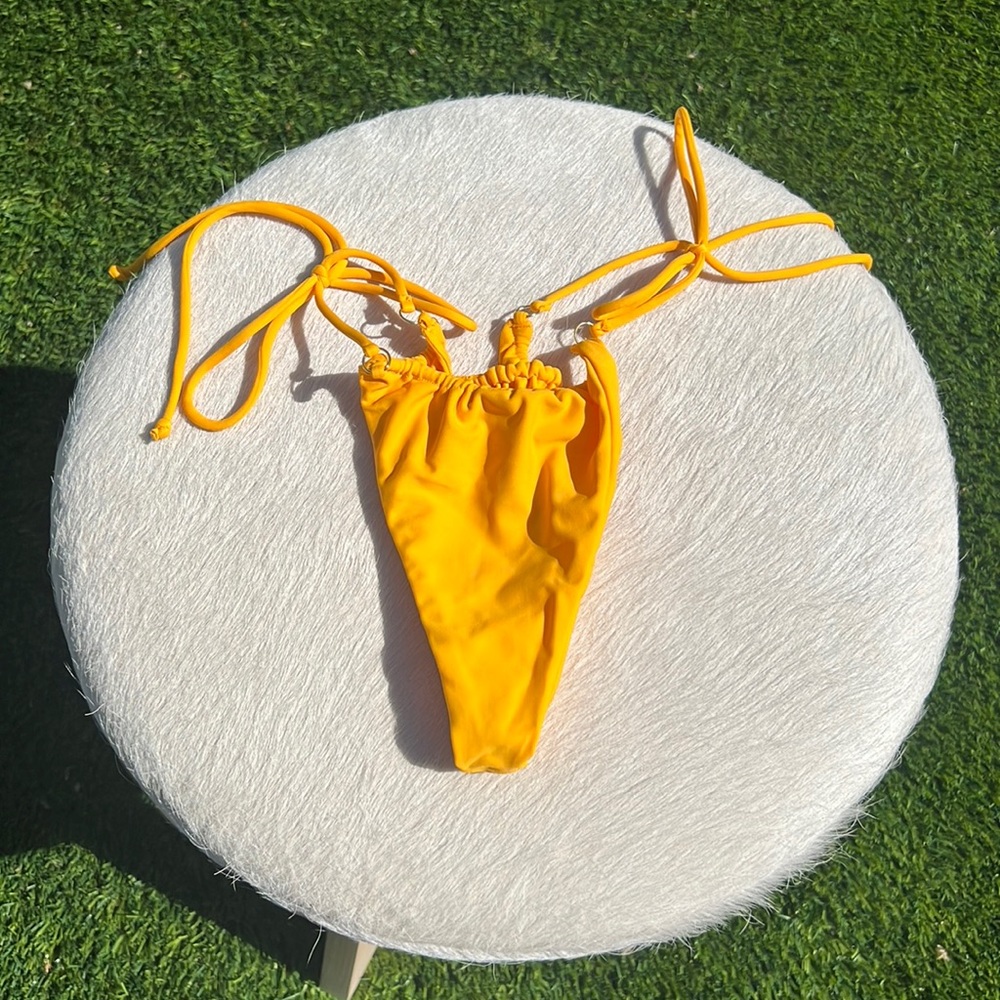 Away that Day Rio Bottom